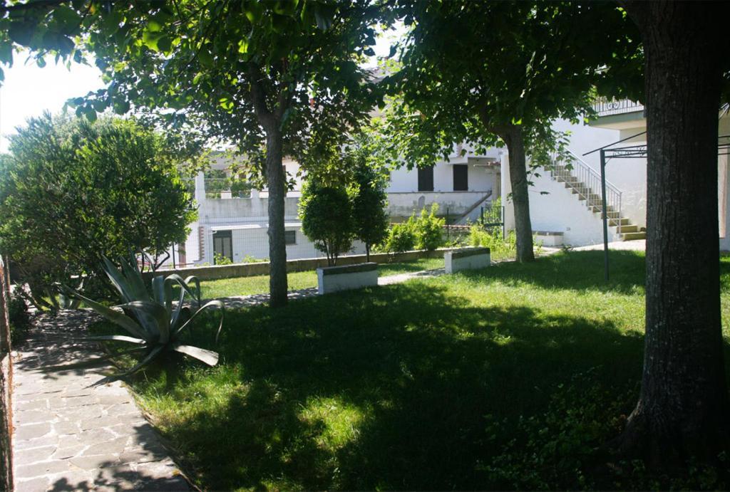 Residence Le Ali Del Conero Марчели Екстериор снимка